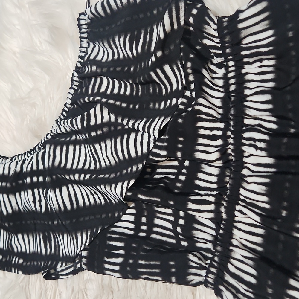 Express One Shoulder Ruffle Dress- XS - Picture 2 of 8